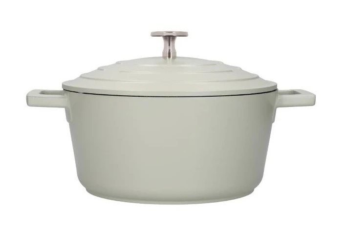 Masterclass Cast Aluminium Casserole Dish 20cm Mint 2 Masterclass Cast Aluminium Casserole Dish 20cm Mint - Image 2